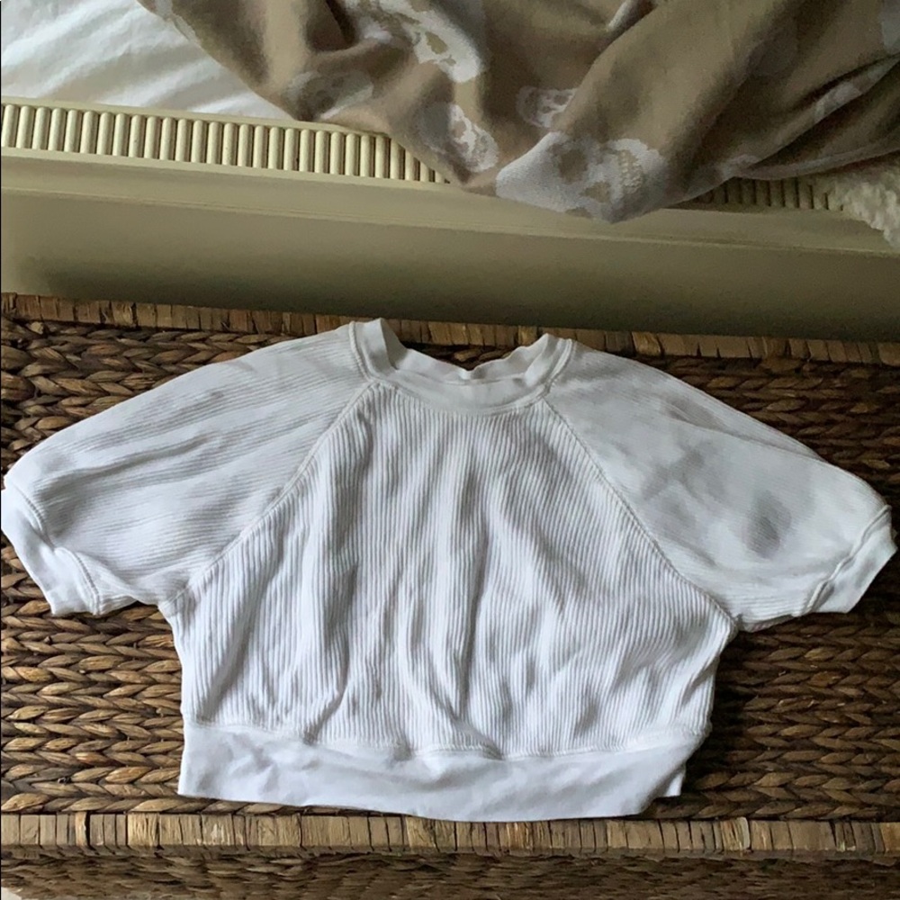 White crop top - Picture 2 of 2